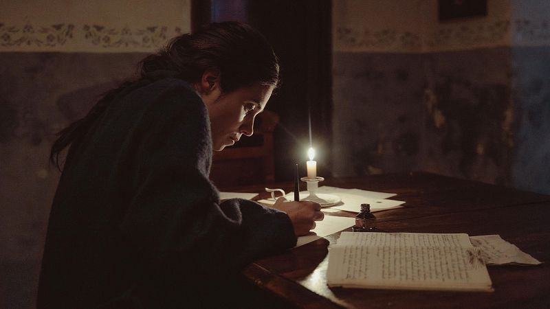 Celia Rico presenta 'La buena letra': "Durante la dictadura la mujer solo poda cocinar, coser y callar"