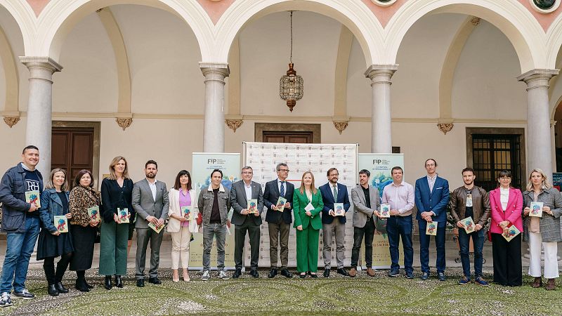 Festival de poesa de Granada: puente entre culturas y generaciones literarias