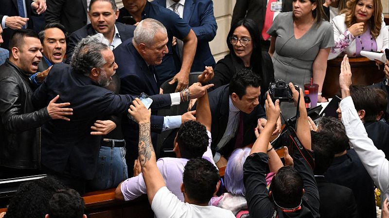El Senado colombiano deniega la consulta popular del Gobierno de Petro que buscaba impulsar la reforma laboral